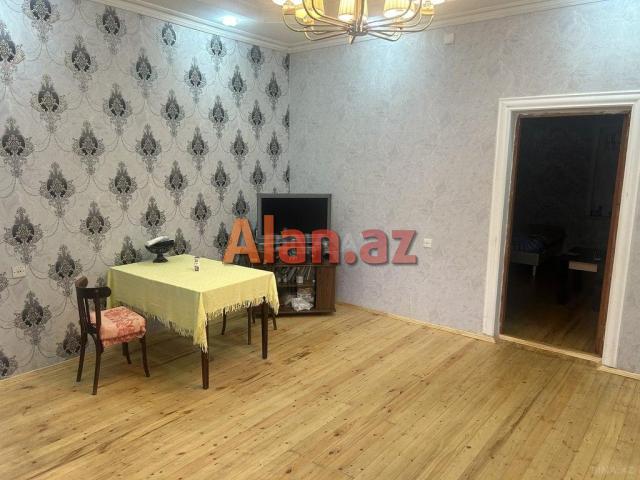 Ramanada həyət evi satılır