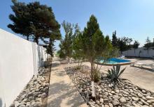 Hövsanda Dənizə çox yaxın 3 mərtəbəli Villa satılır.