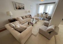 Hövsanda Dənizə çox yaxın 3 mərtəbəli Villa satılır.