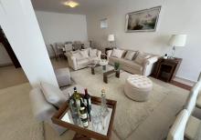 Hövsanda Dənizə çox yaxın 3 mərtəbəli Villa satılır.