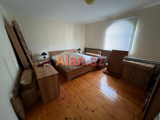 Hövsanda Dənizə çox yaxın 3 mərtəbəli Villa satılır.