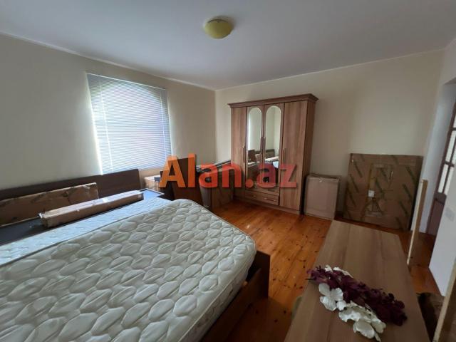 Hövsanda Dənizə çox yaxın 3 mərtəbəli Villa satılır.