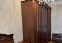 Atatürk prospektində ekspermental daş binada 3 otaqlı mənzil satılır