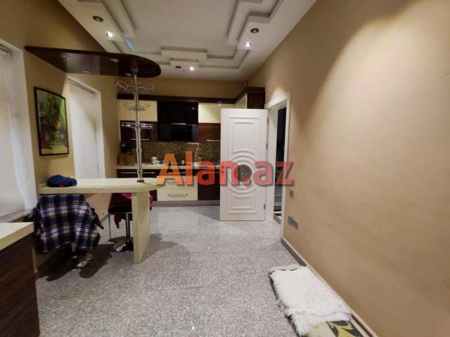 Zabratda heyet evi satilir