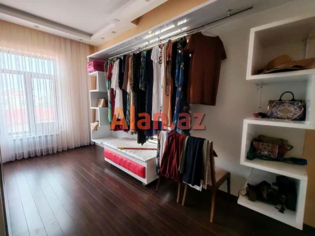 Zabratda heyet evi satilir