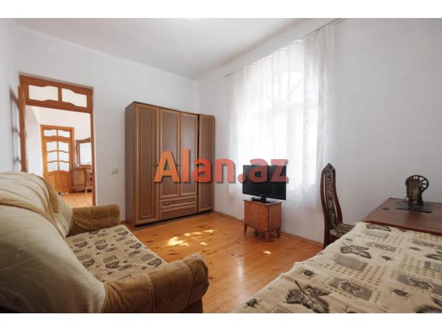 Buzovnada bağ evi satılır