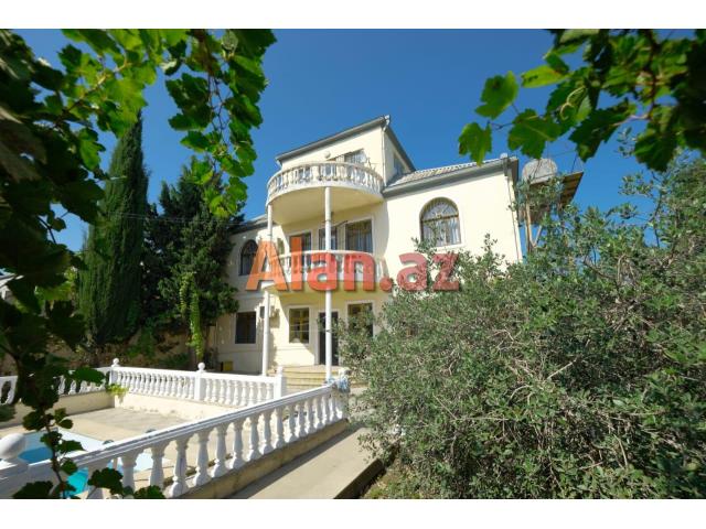 Buzovnada bağ evi satılır