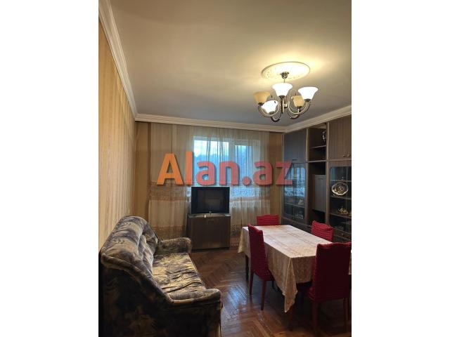 Gəncə prospektində 3 otaqlı əla mənzil