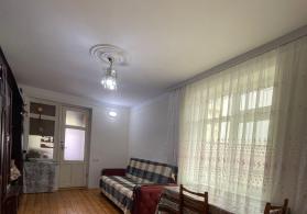 Qara Qarayev metrosu yaxınlığında 2 otaqlı əla mənzil