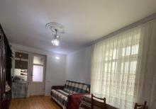 Qara Qarayev metrosu yaxınlığında 2 otaqlı əla mənzil