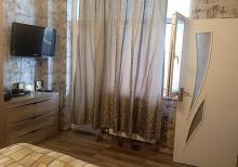 Razində 3 otaqlı tam əşyalı əla mənzil