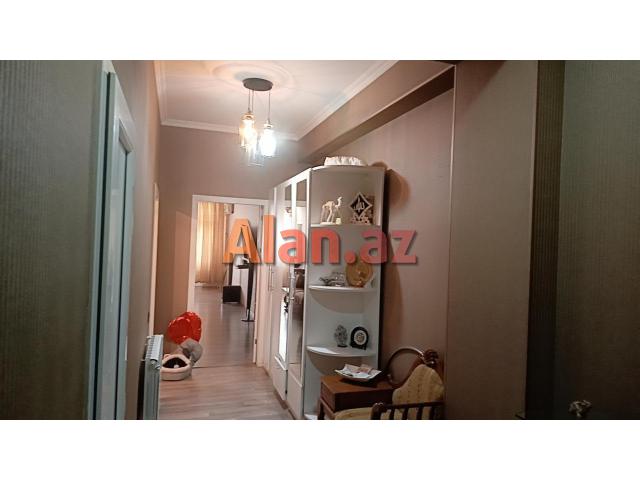 Razində 3 otaqlı tam əşyalı əla mənzil