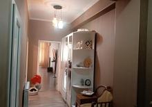 Razində 3 otaqlı tam əşyalı əla mənzil