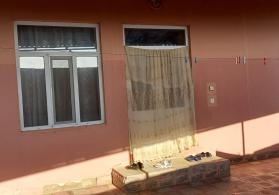 Bilgəhdə həyət evi satilir