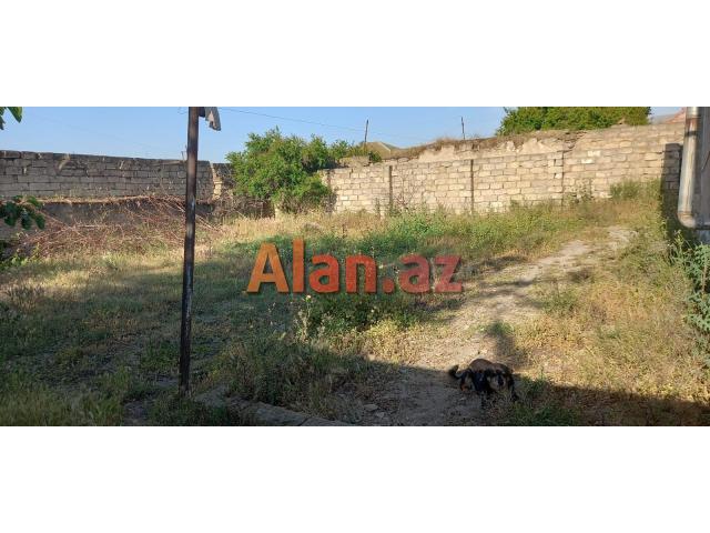 Bilgəhdə həyət evi satilir