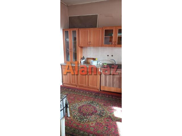 Bilgəhdə həyət evi satilir