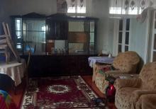 Bilgəhdə həyət evi satilir