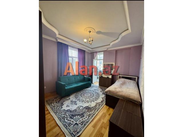 YENİ YASAMALDA MƏNZİL SATILIR !!!!