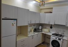 Əhmədlidə 2 otaqlı əla mənzil