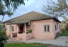 Buzovnada həyət evi satılır