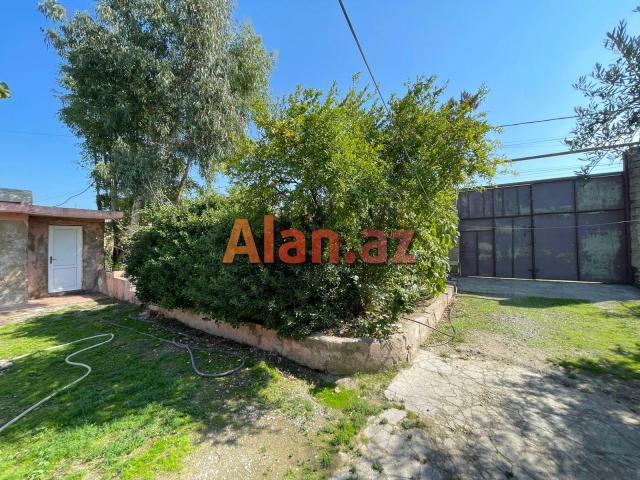 Buzovnada həyət evi satılır