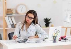 Menecer işi təklif edirik