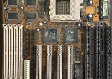 Xarab Köhnə İşlənmiş Kompüter Noudbook hissələri