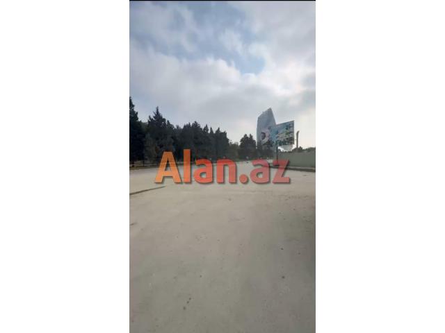 Bakmil m yanda 32 sot torpaq isdfade olmyub