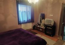 Tam əsyali təmirli ev satilir