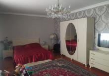 Tam əsyali təmirli ev satilir