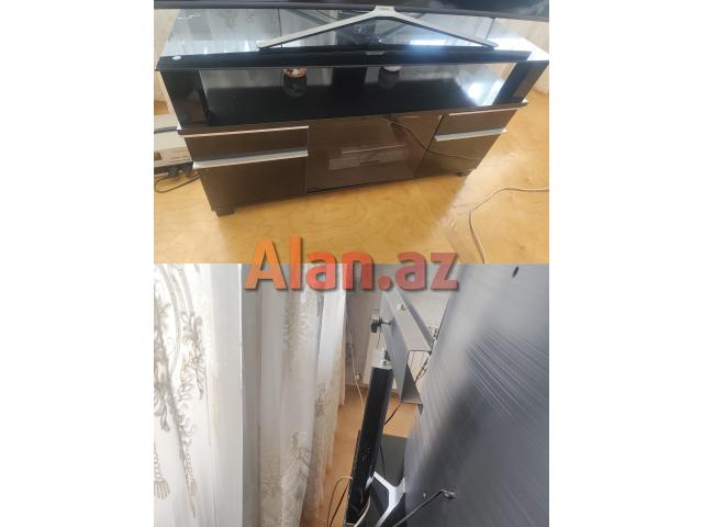 Kranşteynli televizor altlıqı