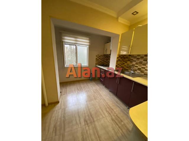 Köhnə Günəşlidə 3 otaqlı Tam Əşyalı, əla mənzil