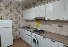 3 otaqlı 115 kv təmirli mənzil kirayə verilir