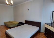 120 m2  3 otaqlı təmirli mənzil kirayə verilir