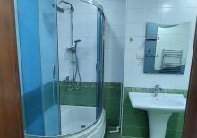 120 m2  3 otaqlı təmirli mənzil kirayə verilir