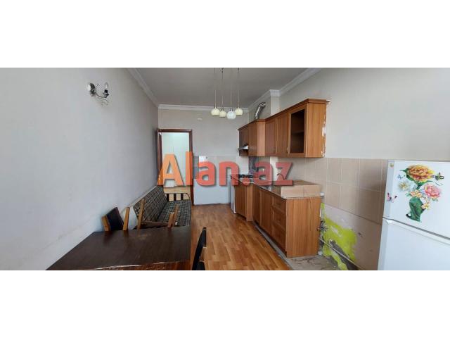 120 m2 3 otaqlı təmirli mənzil kirayə verilir