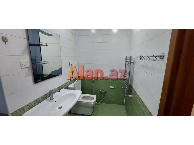 120 m2 3 otaqlı təmirli mənzil kirayə verilir