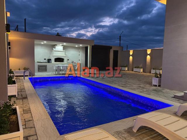 Novxanıda bağ evi satılır