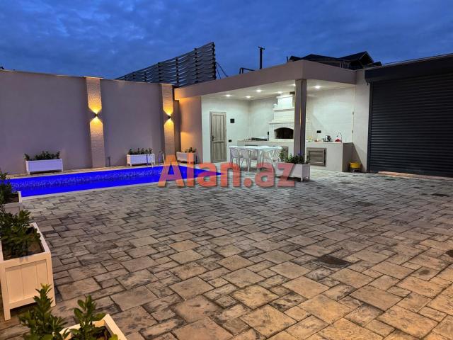 Novxanıda bağ evi satılır