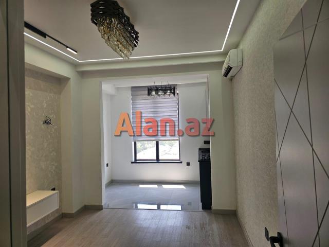 Neftçilər parkının yanında 2 otaqlı əla mənzil