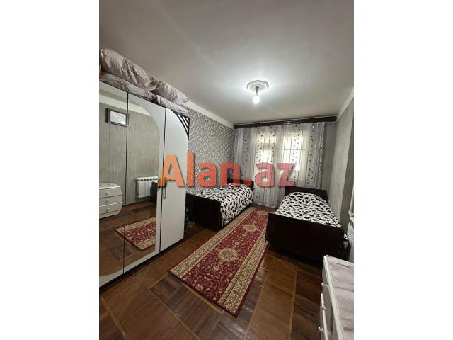 Yeni Günəşlidə 4 otaqlı əla mənzil