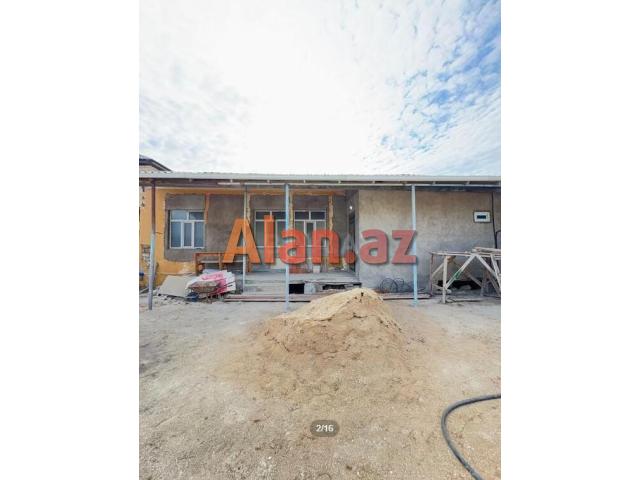 Buzovnada həyət evi satılır