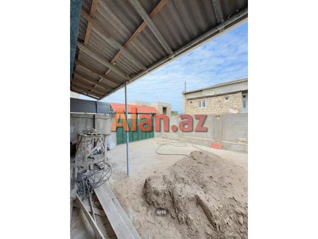 Buzovnada həyət evi satılır