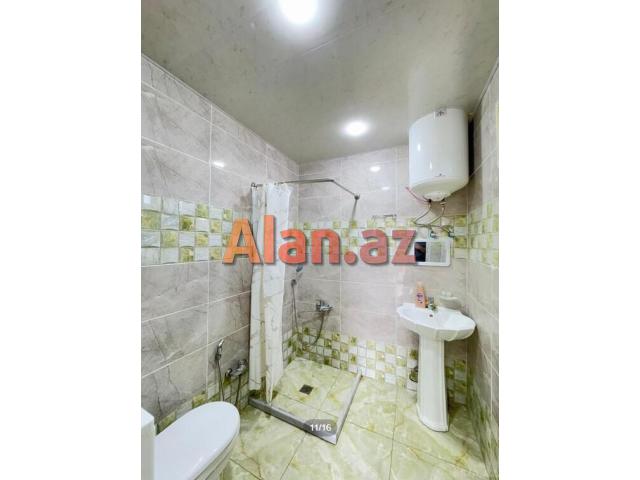 Buzovnada həyət evi satılır