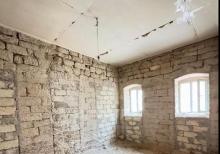 Buzovnada həyət evi satılır