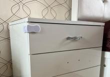 Dolab və komod satılır.