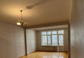 8ci kilometr, Nazlı Saraya yaxın qanuni 2 otaqlı mənzil