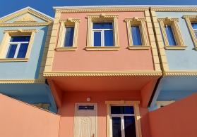 2 mərtəbə   3 otaq  h/evi  satışda