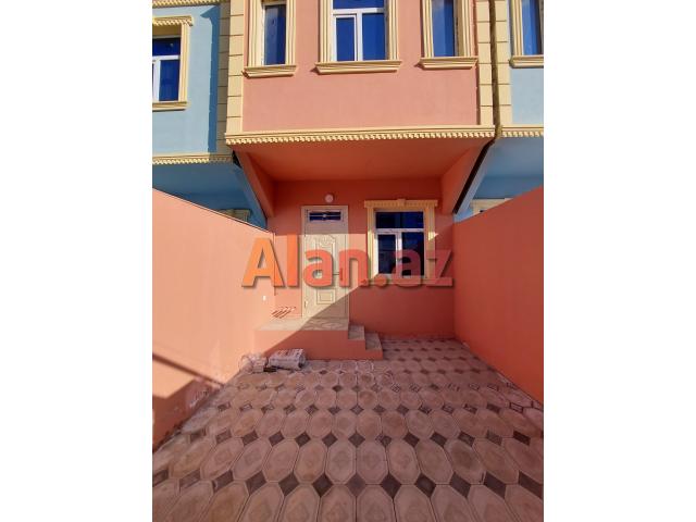 2 mərtəbə   3 otaq  h/evi  satışda