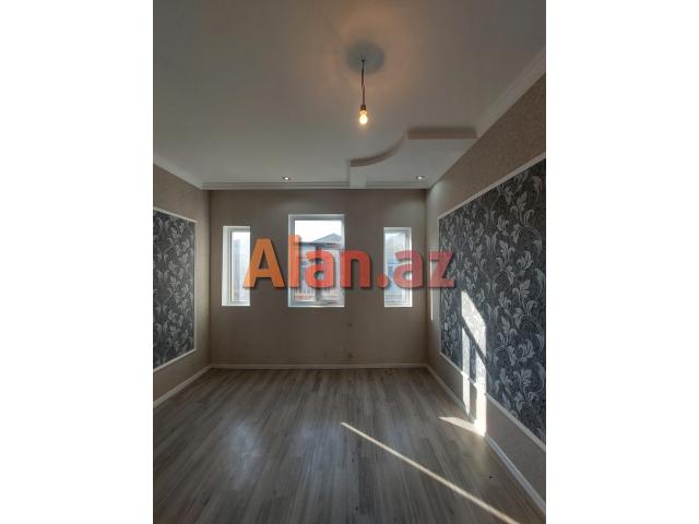 2 mərtəbə   3 otaq  h/evi  satışda